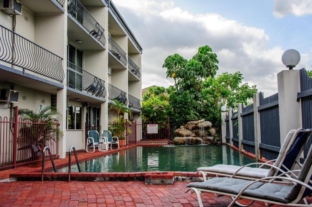 แคร์น ฮอลิเดย์ ลอดจ์ Aparthotel แคนส์ ภายนอก รูปภาพ
